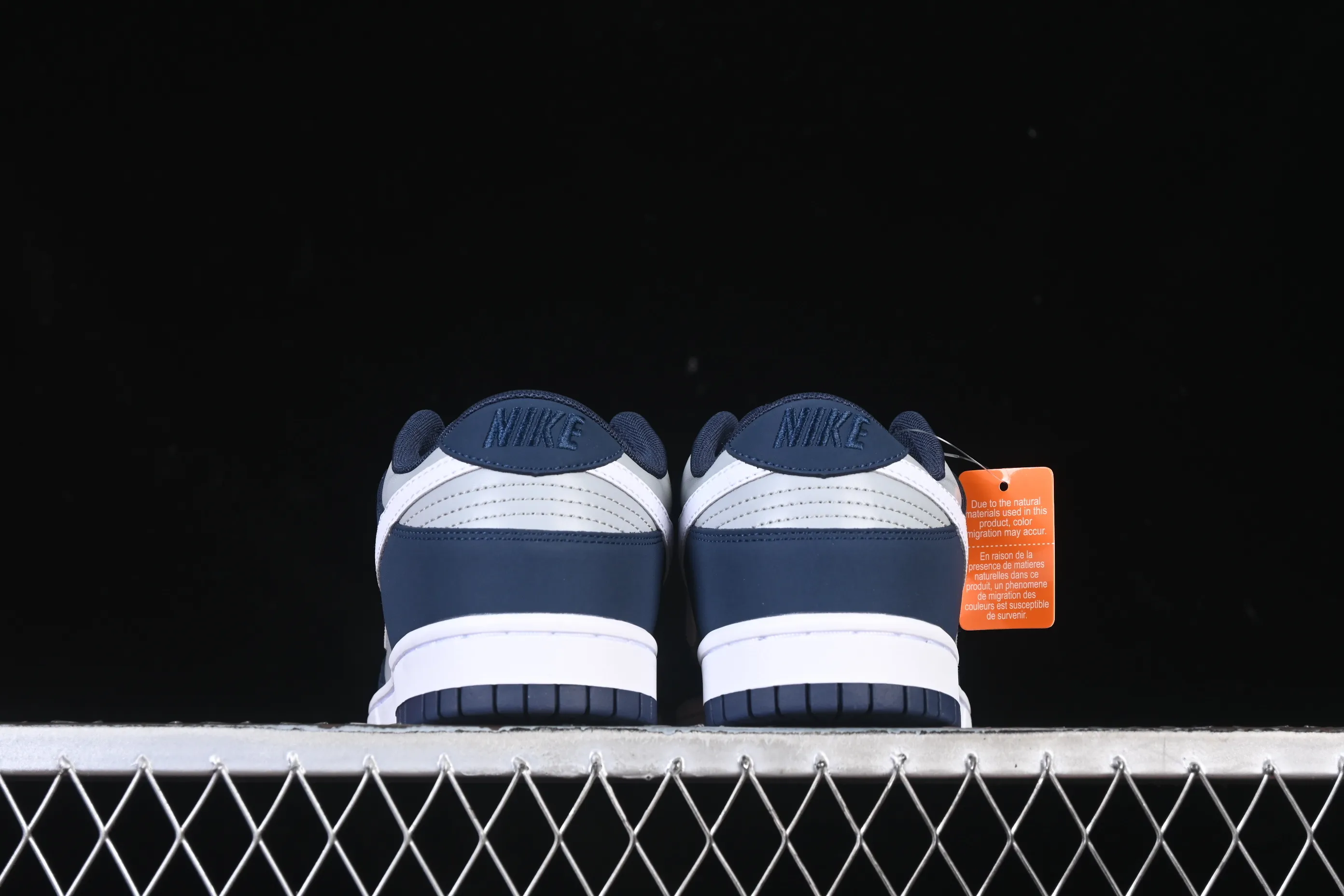 All categories Nk SB Dunk series Nk SB Dunk Low low-top sneakers Nike Dunk Low "Suede Georgetown" Georgetown low-top casual sneakers IB3079-400